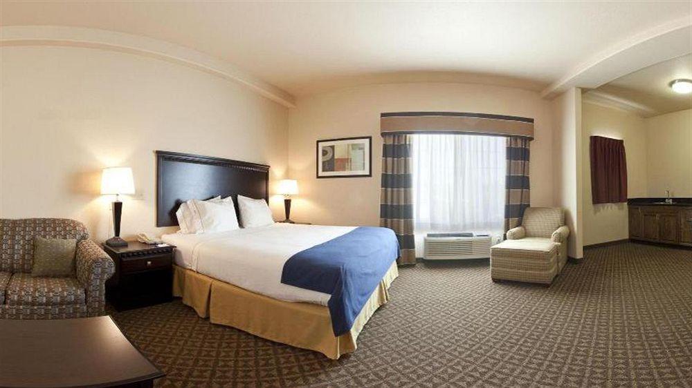 Holiday Inn Express Delano Highway 99 By Ihg Esterno foto
